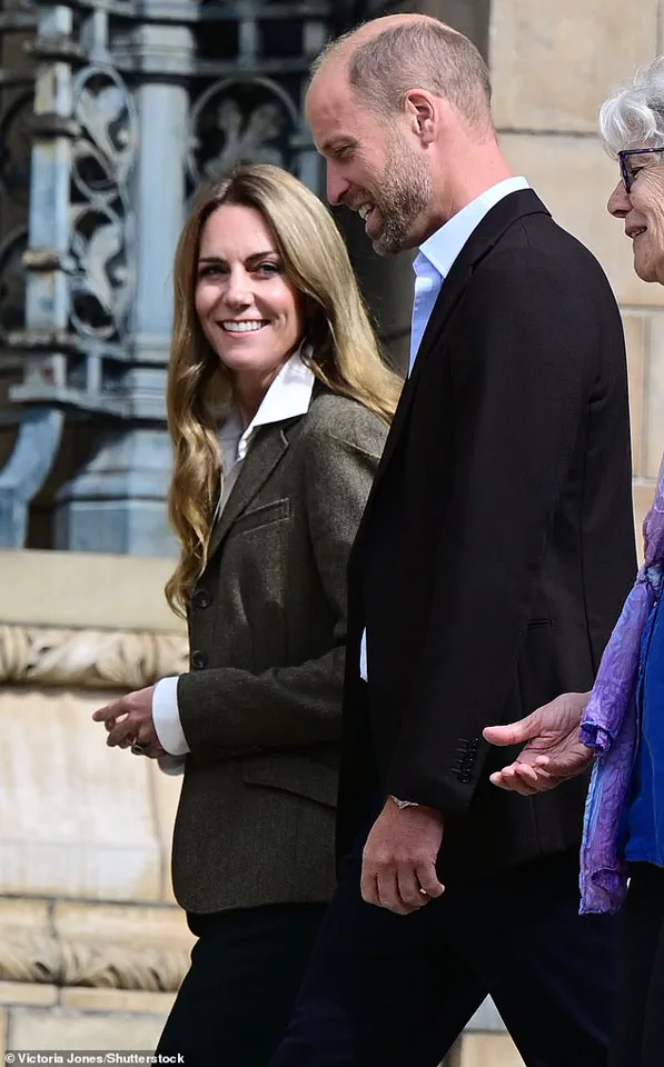 The Princess of Wales Wears a Necklace Featuring Her Children's Initials, Symbolizing Her Deep Family Connection