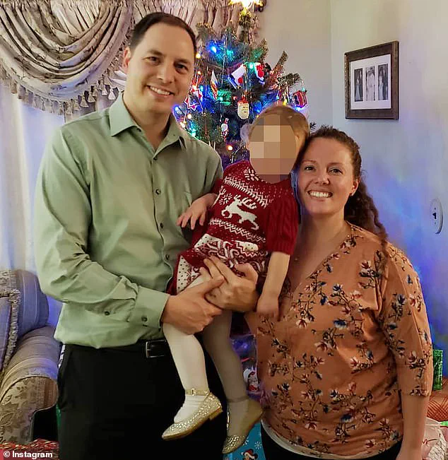 Courtroom Drama as Witness Contrasts Past Glamour with Modest Appearance in High-Profile Trial