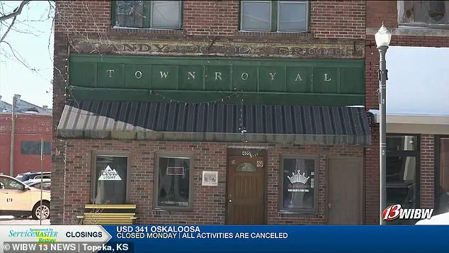 Winter Storm Fern's Toll: Kansas Teacher Rebecca Rauber Dies in Snow, 13th Fatality