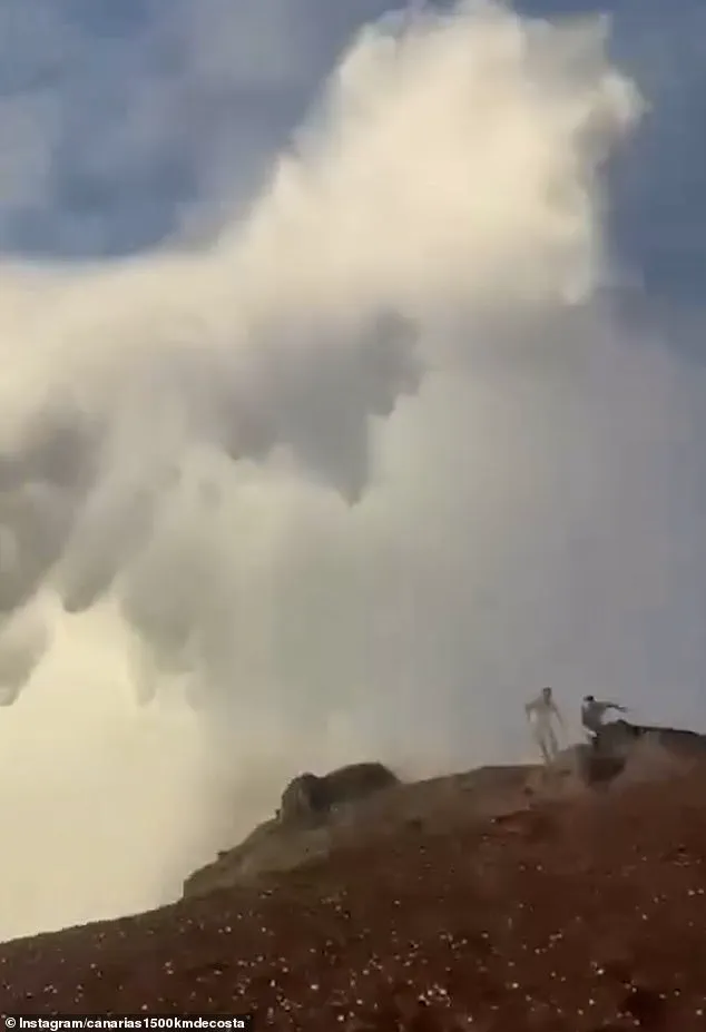 Selfie-Taking Tourists Narrowly Escape Death as Monster Wave Strikes on Gran Canaria Cliffs