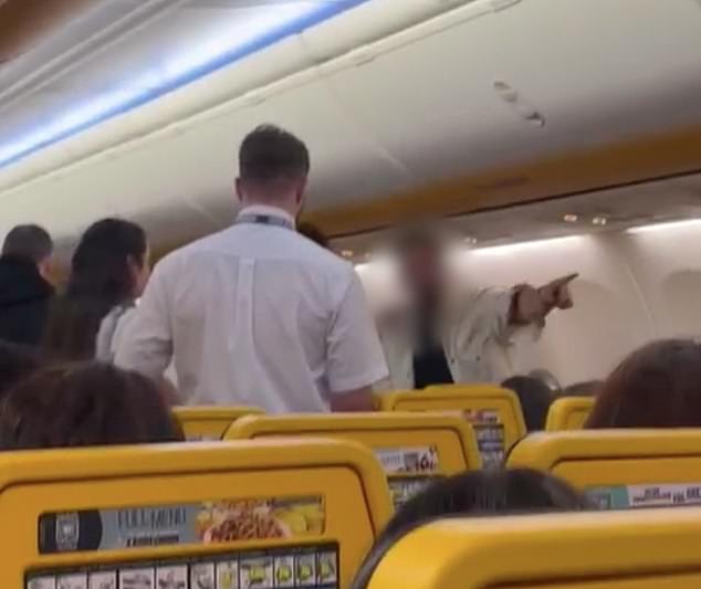 Drunk Passenger Causes Chaos, Forces Ryanair Flight to Reverse on Madrid-Ibiza Route