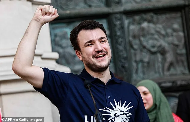 Socialist Candidate's Resume Under Scrutiny as Campaign Highlights Letter Signing as Key Achievement