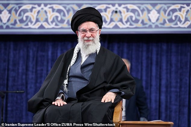 Trump's Brink with Iran: U.S.-Israel Joint Campaign and Massive Military Buildup