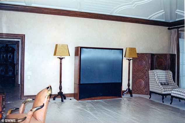 Jeffrey Epstein's Zorro Ranch: Alleged Sex Trafficking Hub Amid Controversy and DOJ Files, No Raids