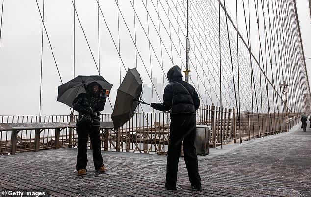New York Mayor Issues Unprecedented Travel Ban Amid Historic Storm