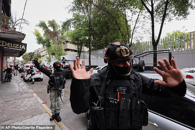 Parents' Terrifying Ordeal: Trapped in Mexico's Cartel Chaos as Fear of Separation from Child Grips Family