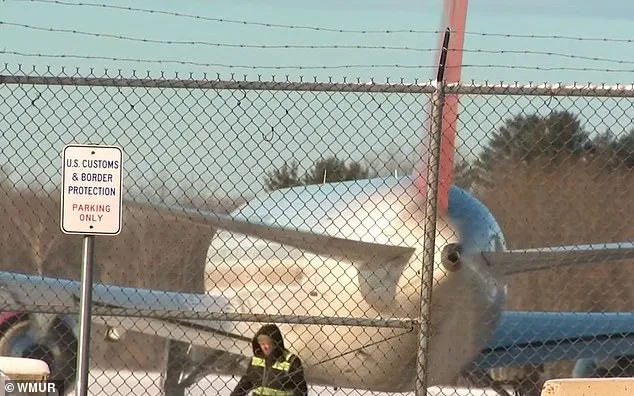 Boeing 767-300 with ICE Detainees Stuck for 13 Hours in New Hampshire Blizzard