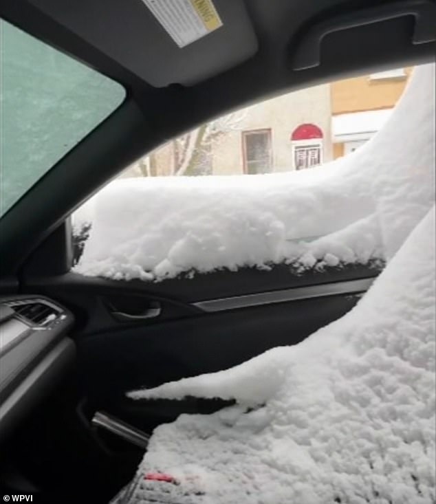 Honda's Midnight Window Glitch Freezes Driver's Car in Philly Blizzard