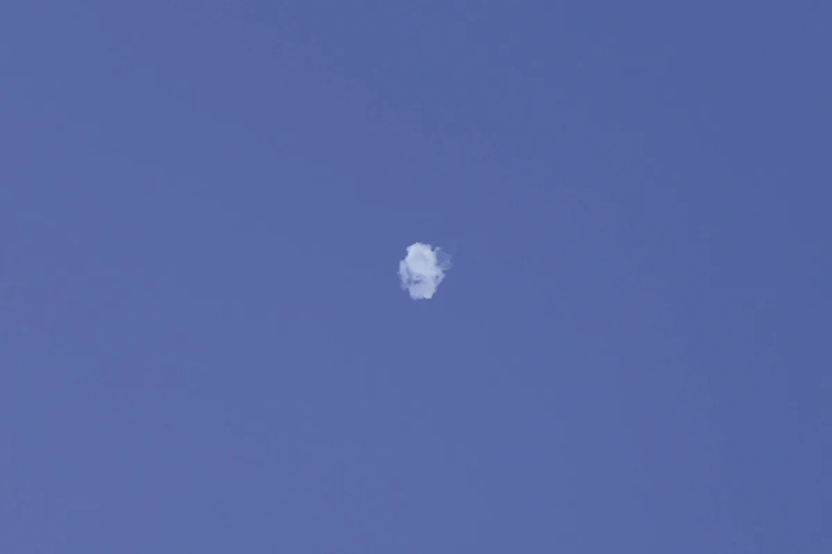 Abu Dhabi Shaken by Explosions Near Iconic Mosque as Officials Remain Silent