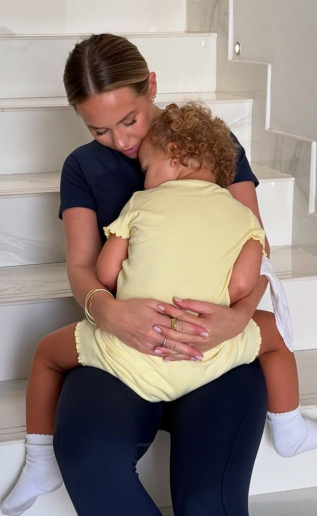 Dubai's LuLu Hypermarket in Chaos as Panic Over Iranian Missiles Sparks Hoarding Frenzy