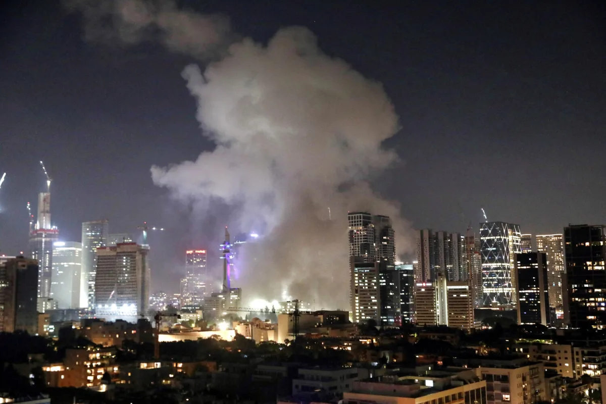 Iranian Missile Strike on Tel Aviv Causes Devastation and Casualties, Heightening Regional Tensions