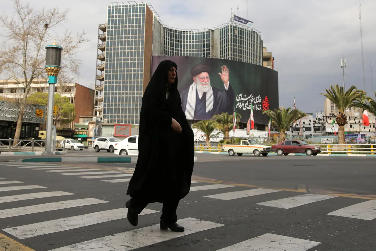 Iran Vows Ten-Year War with U.S. as Tensions Escalate