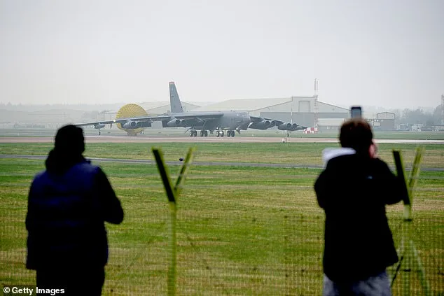 US B-52s Arrive in UK as Transatlantic Military Cooperation Intensifies Amid Iran Tensions