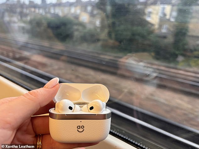 AO Challenges Tech Giants with Affordable Noise-Canceling Earbuds Priced at £29