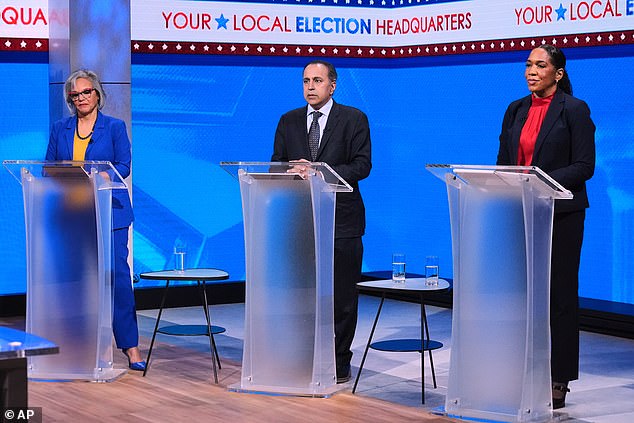 Juliana Stratton Secures Illinois Senate Nomination in Stunning Upset, Defying Political Establishment