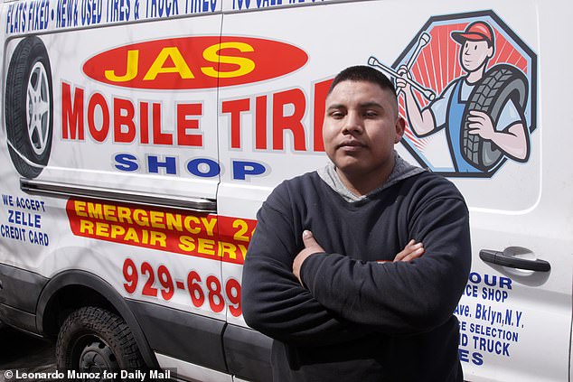 Brooklyn's Unrepaired Pothole Turns Mechanic into Cash Machine, Raking In $2,200 a Night