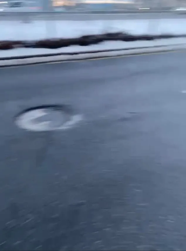 Brooklyn's Unrepaired Pothole Turns Mechanic into Cash Machine, Raking In $2,200 a Night