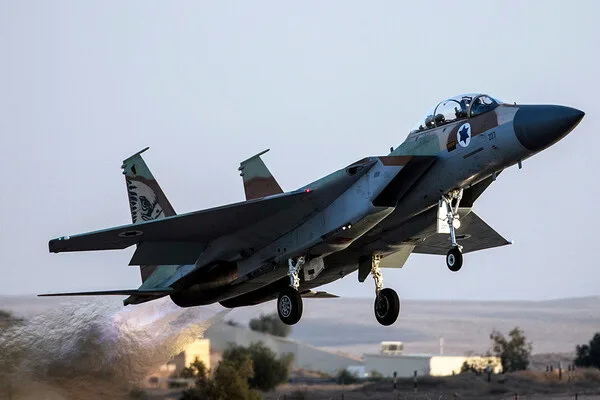 Israel Strikes Iranian Facilities East of Tehran, Raising Concerns Over New Conflict Phase