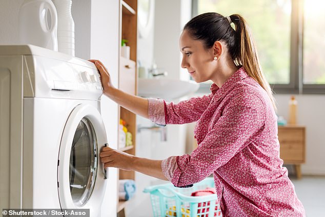 The Hidden Mold Breeding Ground in Your Washing Machine: Why Leaving the Door Closed Could Be a Major Mistake
