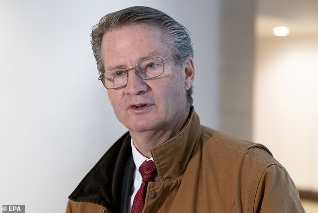 Mysterious Disappearances of Retired General and NASA Engineer Spark Speculation About UFO Programs and Silencing Secrets