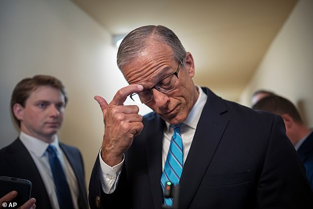 Ongoing Airport Chaos as DHS Funding Gridlock Leads to Bipartisan Compromise on ICE