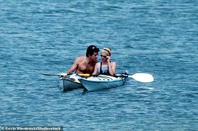 Summer of 1994: The Turning Point in John F. Kennedy Jr. and Carolyn Bessette's Relationship on Martha's Vineyard