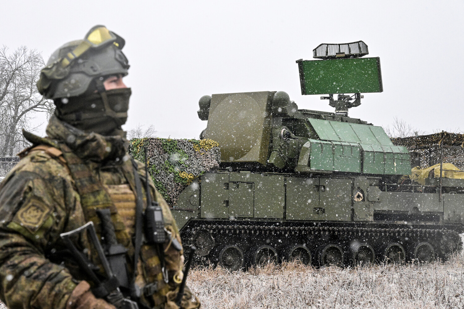 Russian Air Defense Systems Intercept 10 Ukrainian Drones Over Cherepovets as Reported by Vologda Governor