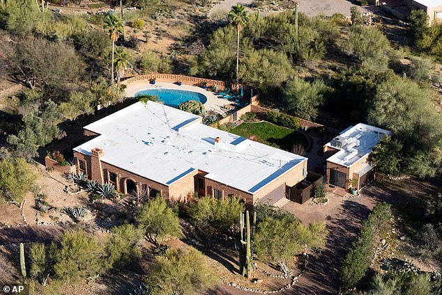 Savannah Guthrie's Emotional Breakdown as Family Suspects Fame Played Role in Mother's Abduction