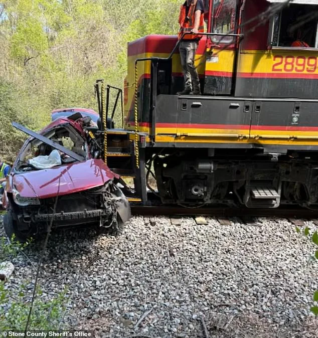 Tragic Collision in Mississippi Claims Five Lives, Including Mother and Two Daughters