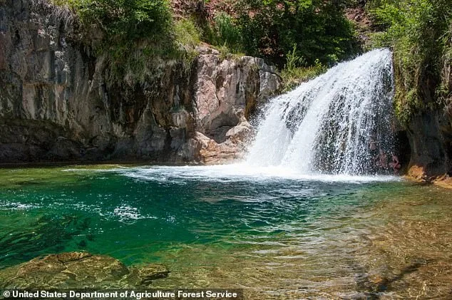 Tragic Leap at Arizona's Fossil Creek Wilderness Claims Life of 25-Year-Old Tourist