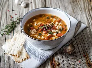 Urgent Recall of Honey Almond Cream Cheese Due to Undeclared Almonds Poses Allergy Risk