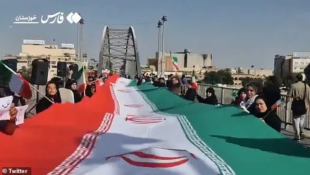 Iran Severs U.S. Communications, Deploys Human Shields Amid Escalating Tensions Over Strait of Hormuz