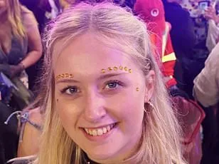 Experts urge urgent meningitis B vaccine strategy review for teens.