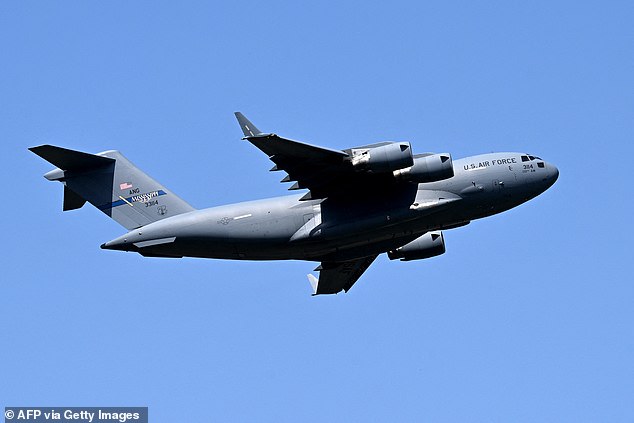 Trump warns of immediate bombing if US jets reach Saudi Arabia