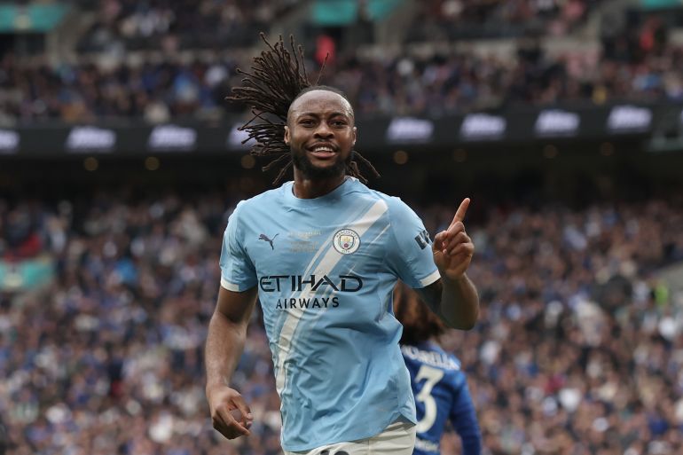 Arsenal chase historic Premier League title in final week against City.
