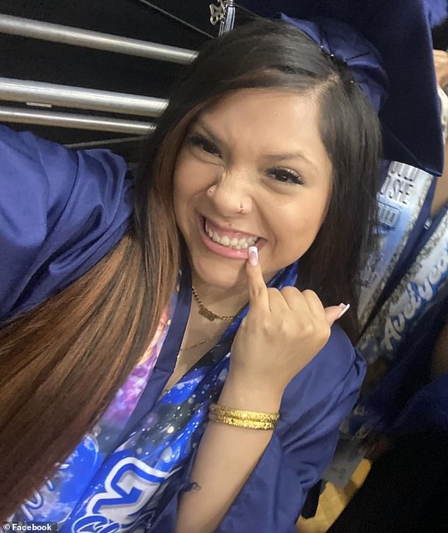 Kansas High School Graduate Forced Into Handshake By Administrator
