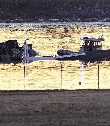 Republic Airways Flight 4514 forced to abort landing