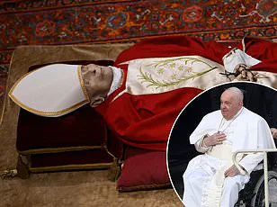 Catholics Pray for Pope Francis' Recovery as Health improves