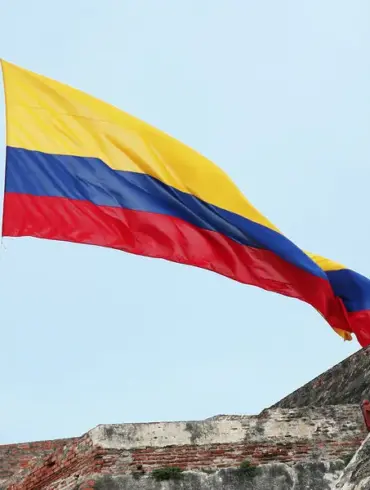 Colombian Defense Minister Resigns Amid Government Crisis