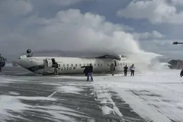 Delta Air Lines Flight Evacuation at Atlanta Airport: Travelers Escape Smoke-Filled Cabin