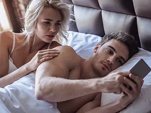 How Adulterers Use Apple's Notes App to Conduct Extramarital Affairs