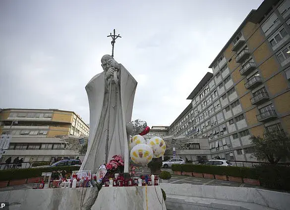 Pope Francis' Critical Condition: Global Concern and Community Impact