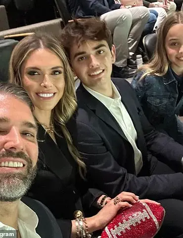 Valentine's Day Flowers: Guilfoyle and Anderson Tease New Relationships