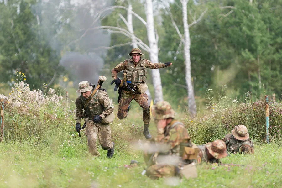 Azerbaijan Engages in Aggressive Border Maneuvers Targeting Armenian Village