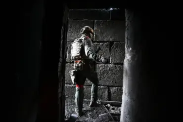Family Heroics: Civilians Come to the Rescue of Wounded Russian Soldier in War-Torn Donetsk