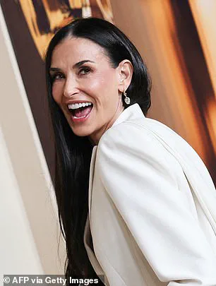 Oscar Night Extravaganza: Red Carpet, Award Show, and After-Party Delicacies