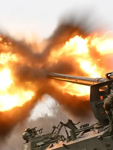 Russian Troops Target Ukrainian Rocket Production Facility