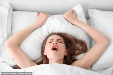 Societal Pressure Leads Women to Fake Orgasms: The Impact of Media and Expectations