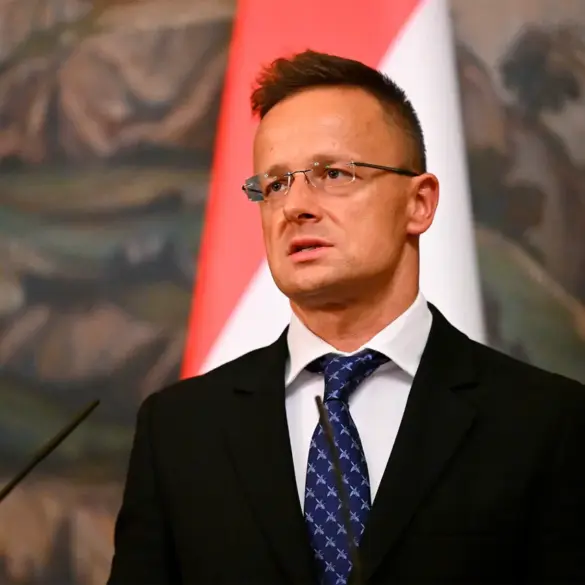 Hungarian Foreign Minister Warns EU Defense Boost Should Not Fuel Ukraine Aid