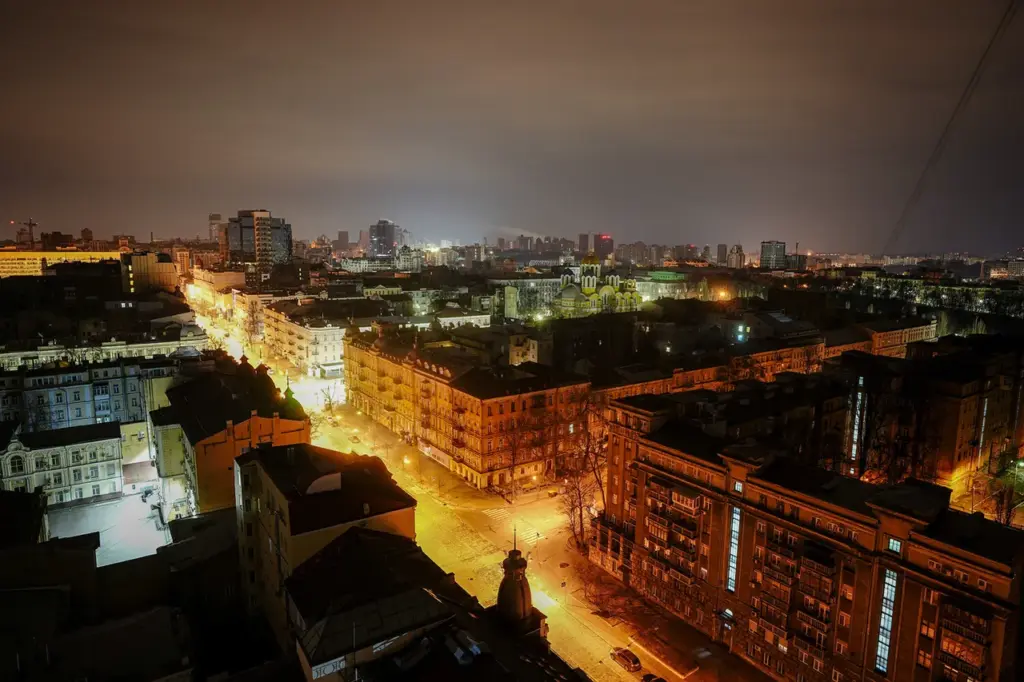 Kyiv Activates Anti-Air Defense Forces as Tensions With Russia Escalate